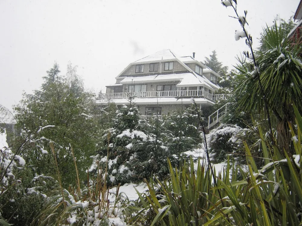 37 Alpine Avenue