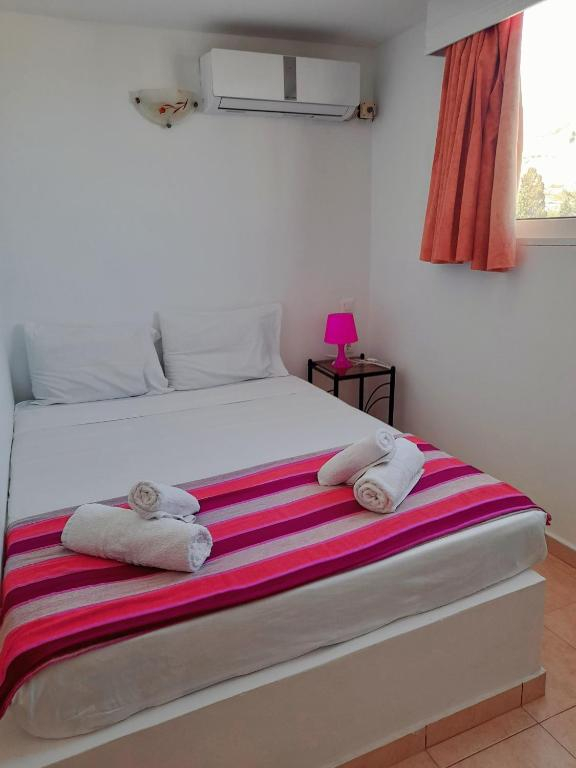 Stegna Sunrise Suite Sleeps 4 Pool