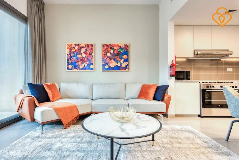 2 B/R Apt 425 Hayat Boulevard Townsquare
