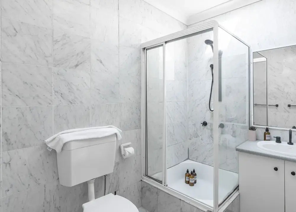 Kozyguru | Balmain | Townhouse bridge view or Charming Comfy Studio