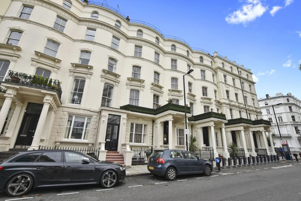 Leinster Square by Bridgestreet