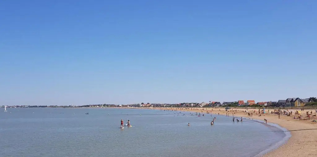 Les Flots - Hôtel et Restaurant face à locéan - Châtelaillon-Plage
