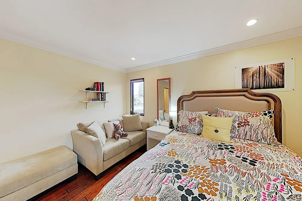 963 Coral Drive Home 3 Bedrooms 2.5 Bathrooms Home
