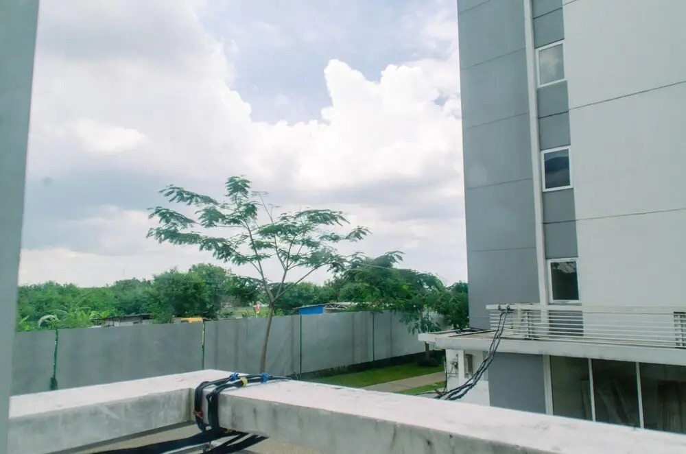 Nice Studio Apartment at Aeropolis Residence Near Cgk Airport