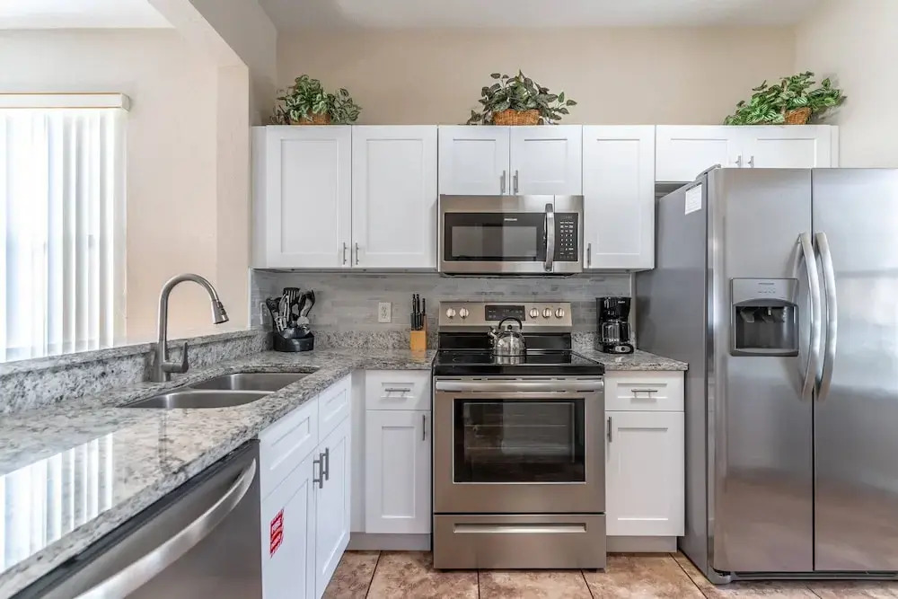 402 Regal Palms