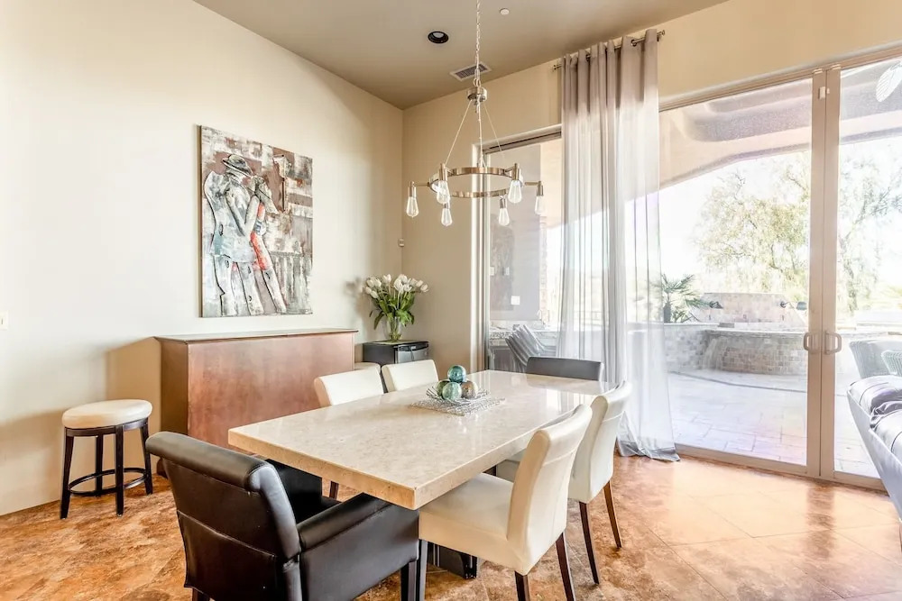 All-Suite Tuscan Home W/ Pool, SPA & Sports Court Home