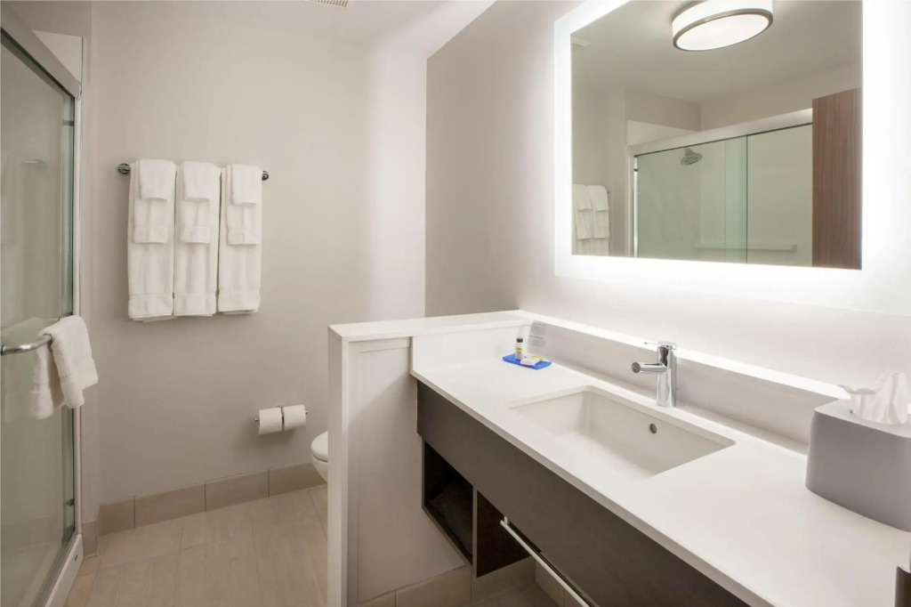Holiday Inn Express & Suites Savannah N - Port Wentworth by IHG