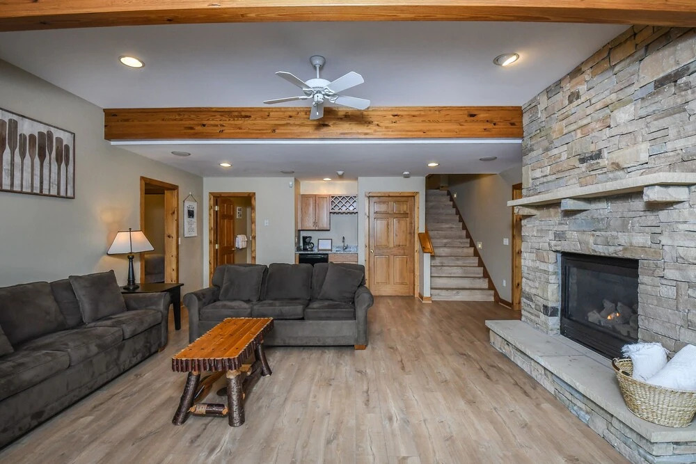 No Wake Zone 5 Bedroom House