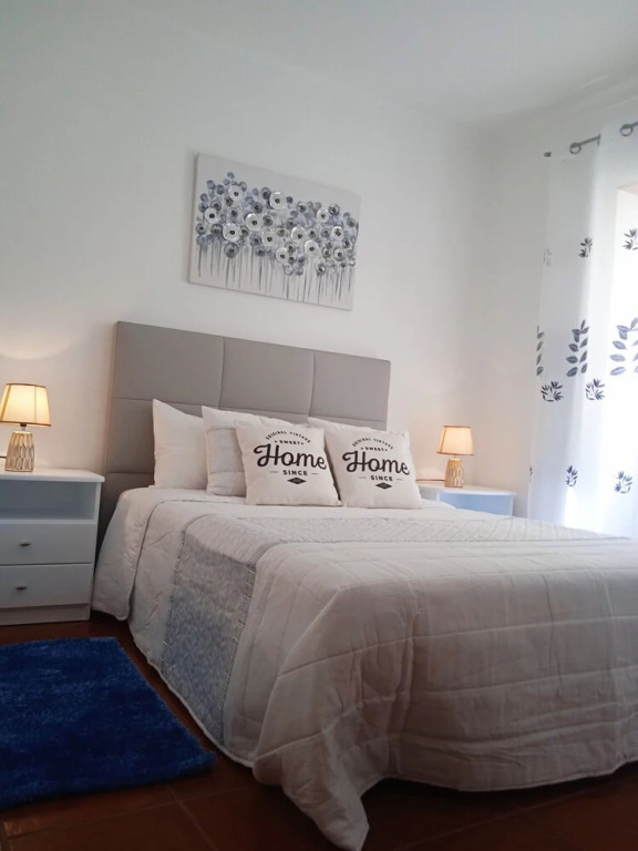 Inviting 2-bed Apartment in Nazare