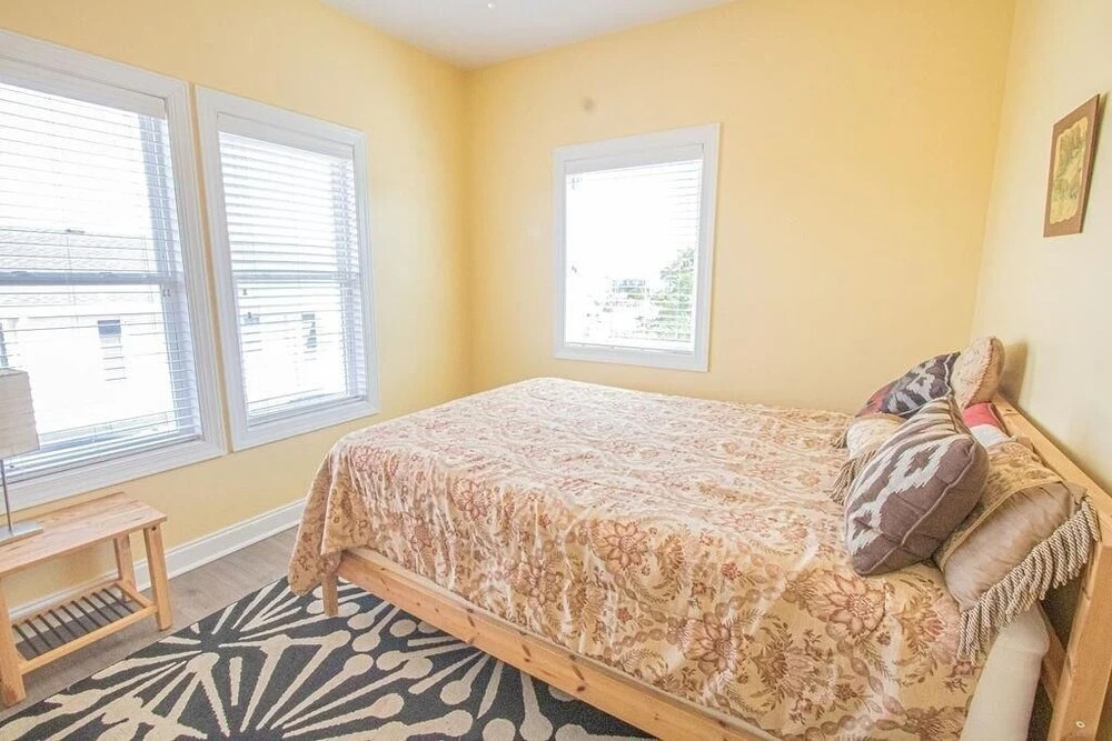 Sun Kissed 5 Bedroom Home by RedAwning