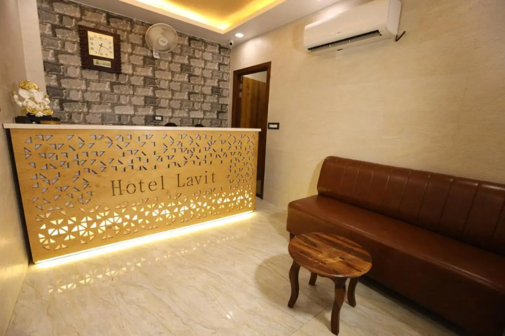 Hotel Lavit Couple Friendly near Faridabad Metro station