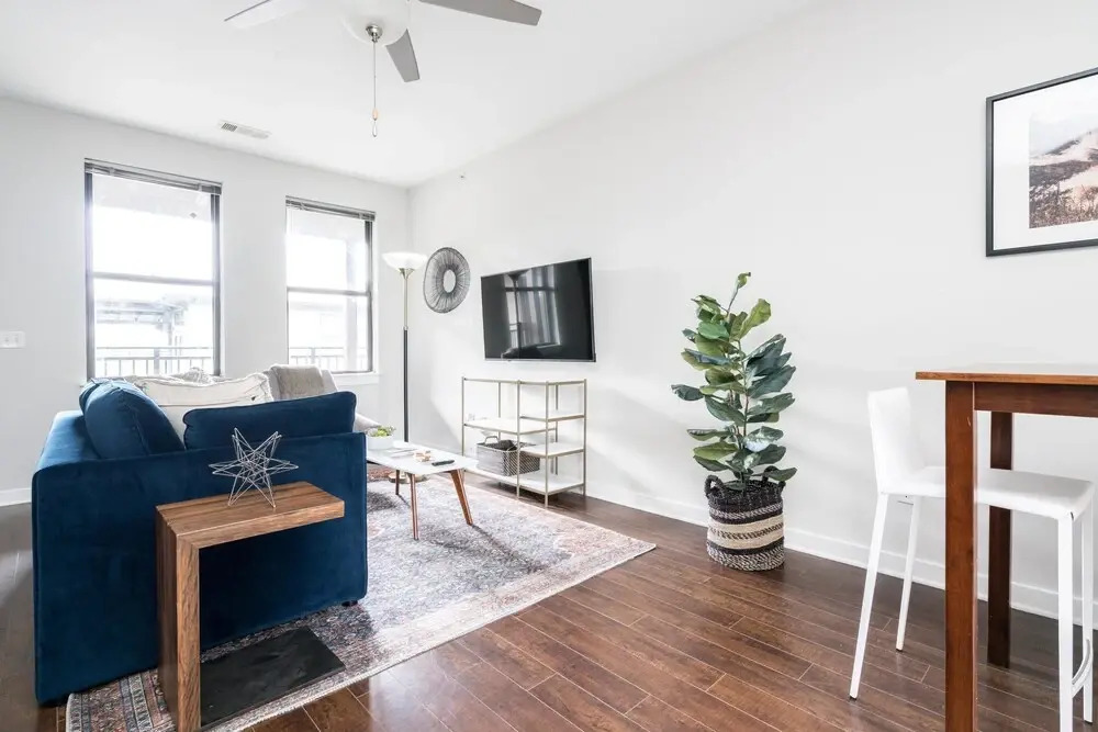 CozySuites Music Row Charming 1BR free parking 49