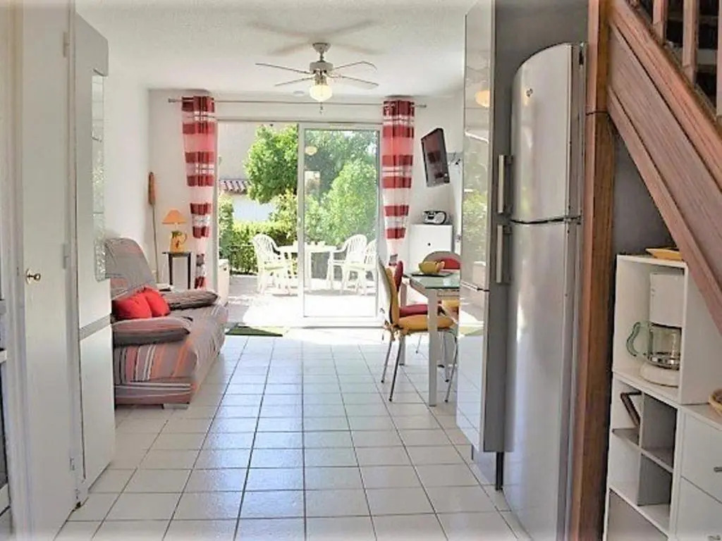 Maison Le Lavandou, 2 pièces, 6 personnes - FR-1-251-156