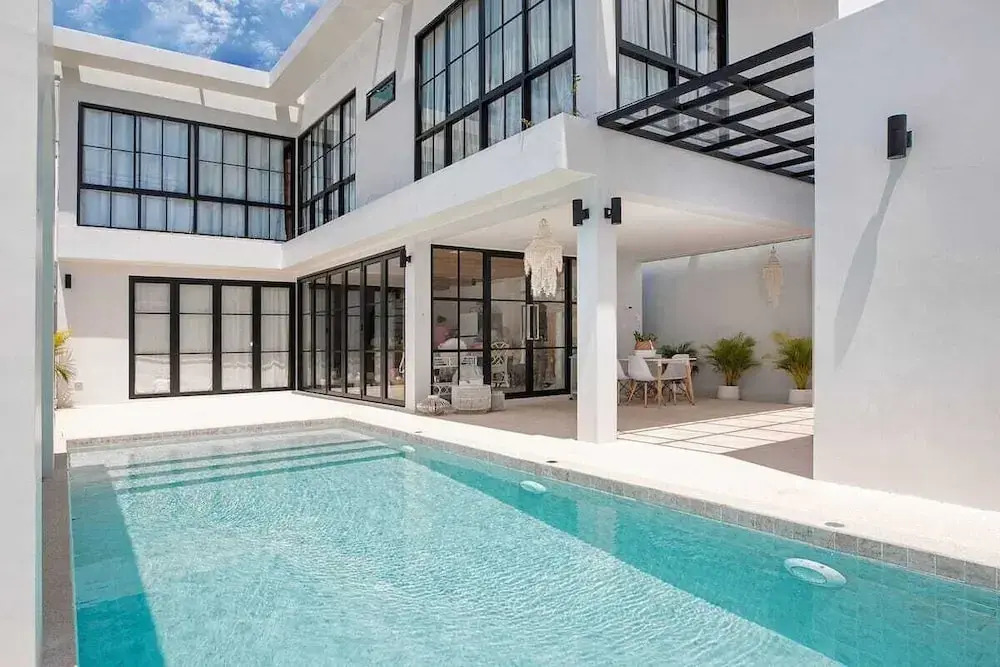 Mediterranean-Asian 3BR Villa Cristina
