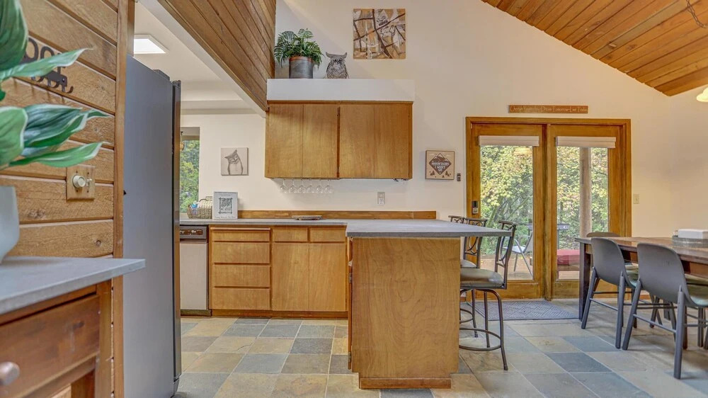 Owlpine Lodge