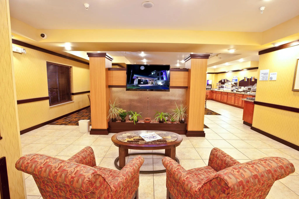 Holiday Inn Express Plymouth