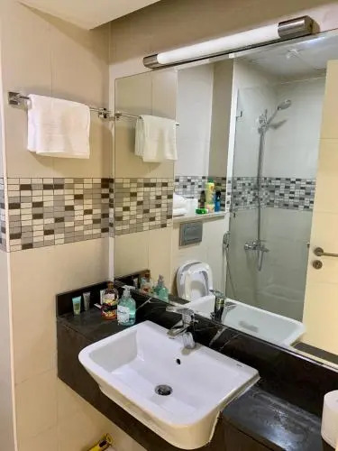 Montrell by Azizi - 5 mins from the Festival Plaza Mall and 12 mins from Dubai Marina