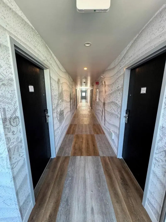Hotel Rudra - Hollywood