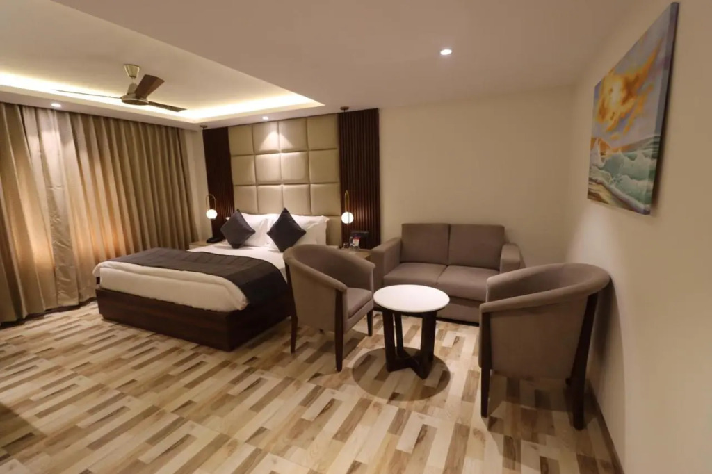 Mastiff  Hotel Dhanbad