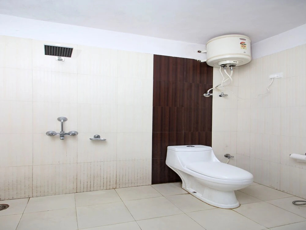OYO 4109 Hotel Traveller Inn
