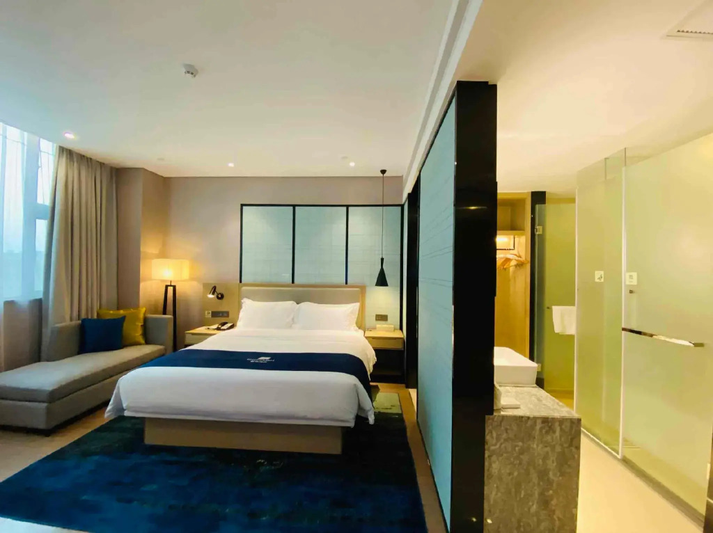 Echarm Hotel (Foshan Huangqi)