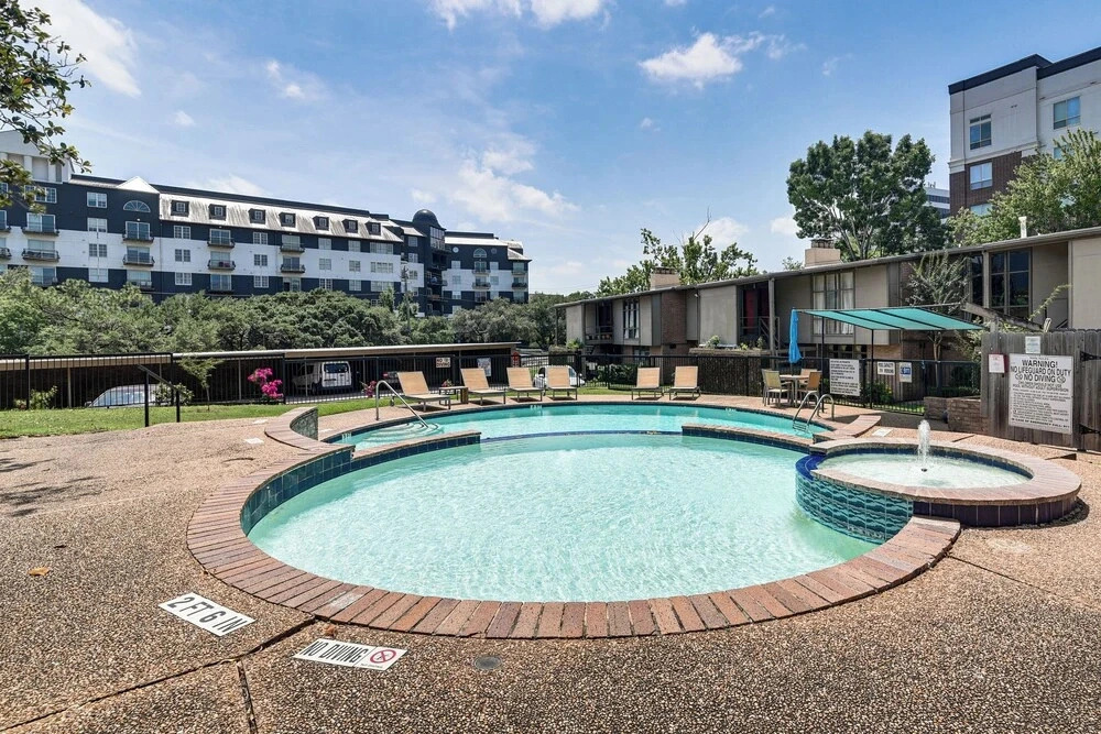 Pool Access! Sleek Condo, 2 Mi to Memorial Park