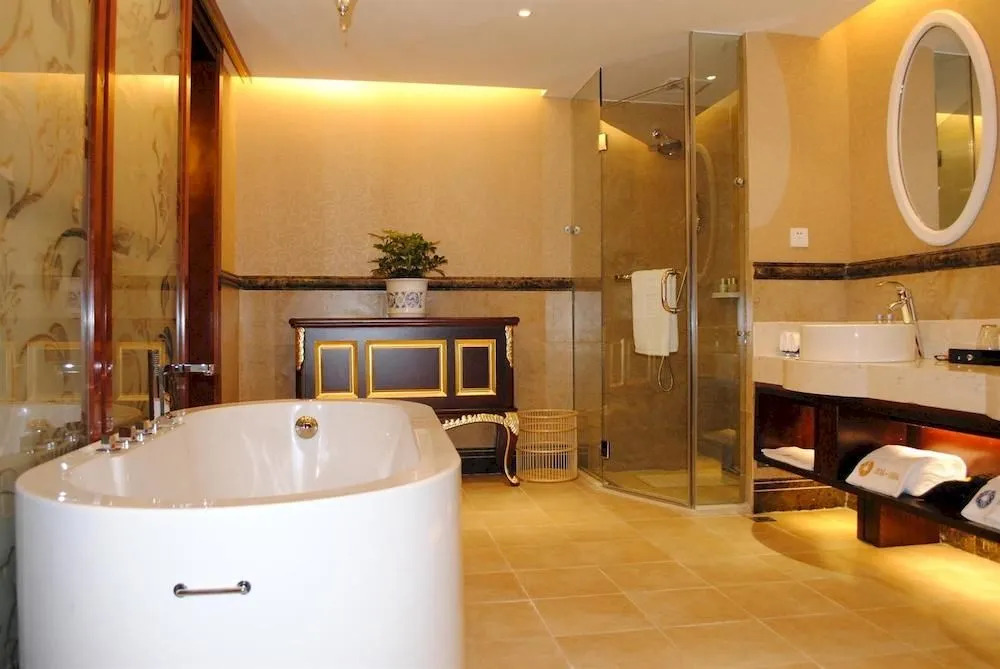 Jingcheng International Business Hotel - Lhasa