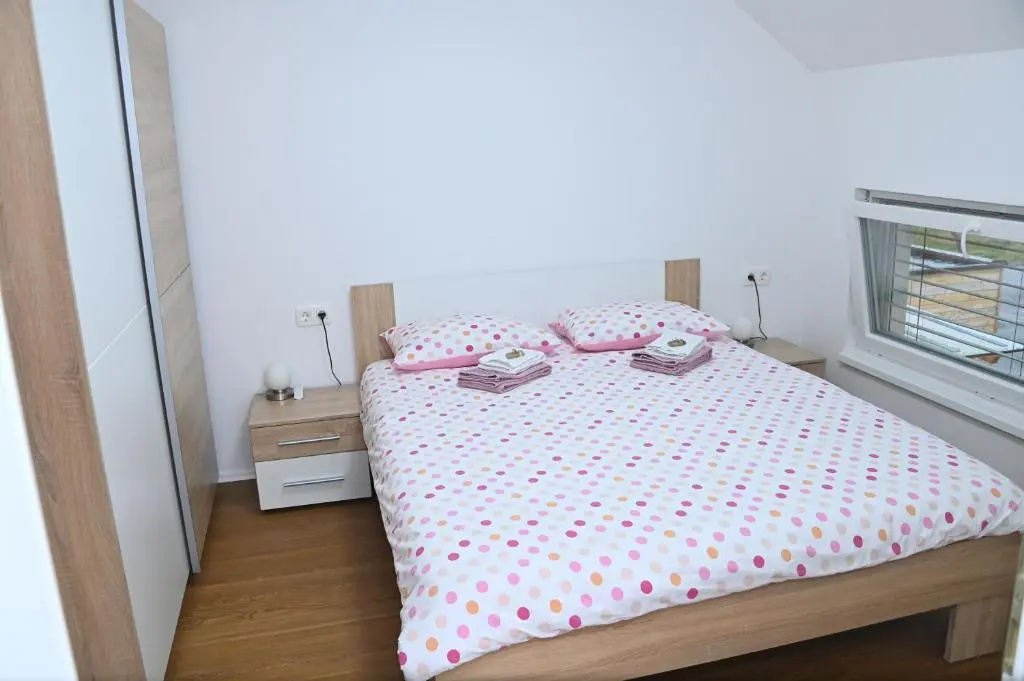 Apartments Mak
