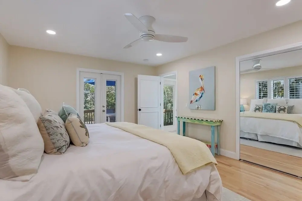 Flamingo Bay 4 Bedroom Home by RedAwning