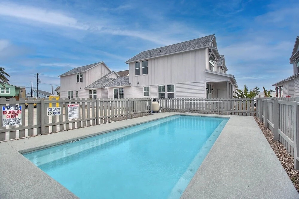 Shorely Goodness Mv1c 3 Bedroom Condo by Redawning