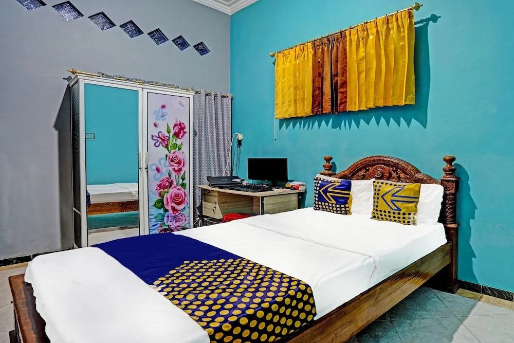 Hotel O Desa Wisata Alam Gosari