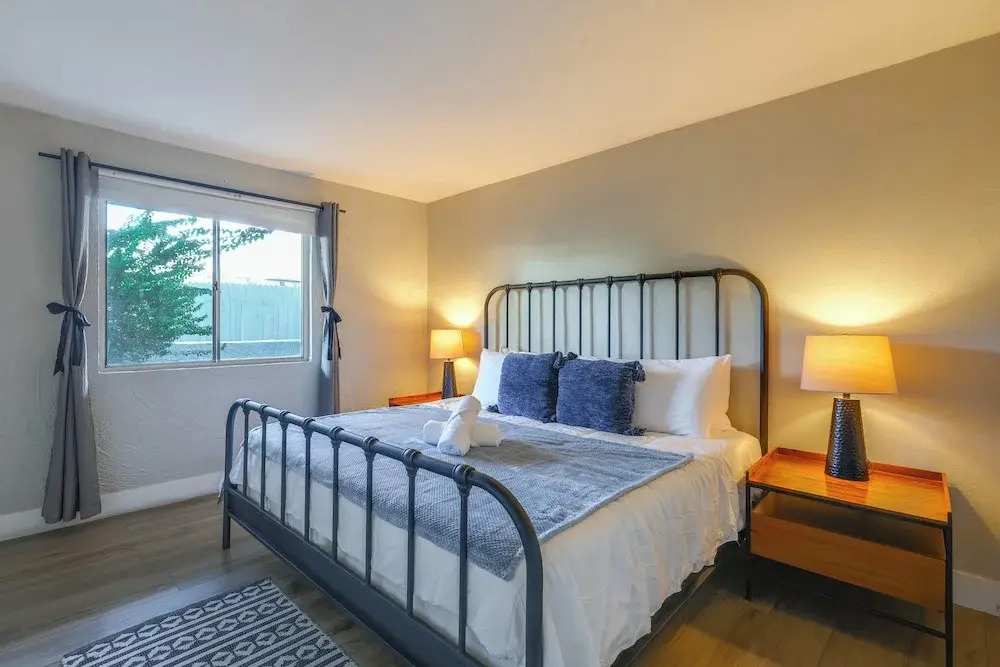 Community Perks! Walkable Old Town Condo w/ Patio