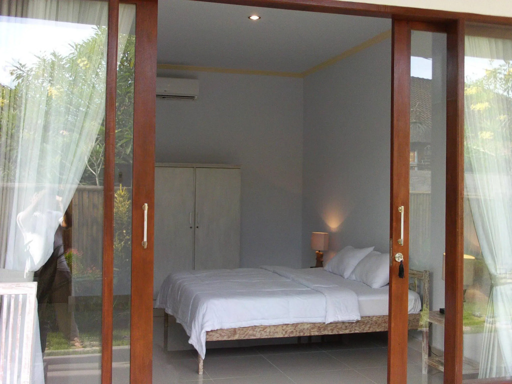 The Wina Echo Beach Guest House