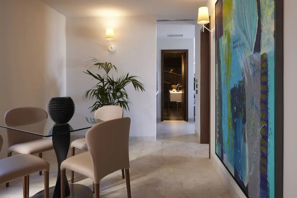 Aernia Suites & Art