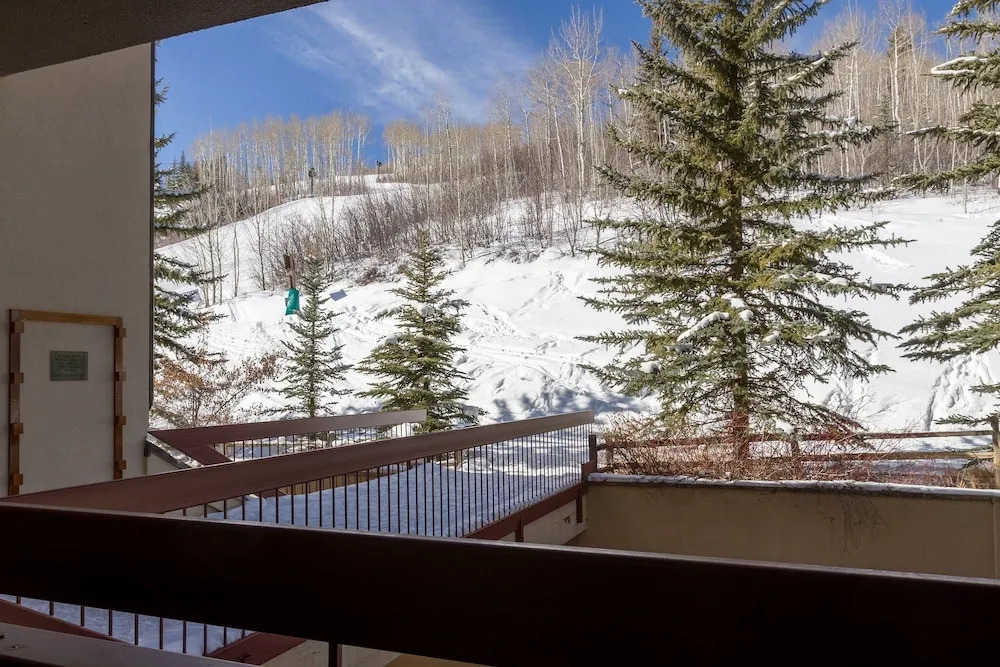 Strawberry Park True Ski In Ski Out by Vail Realty