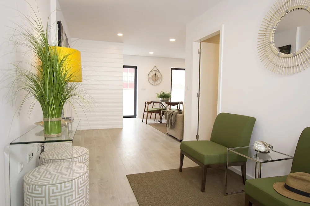 Tear Center Apartments