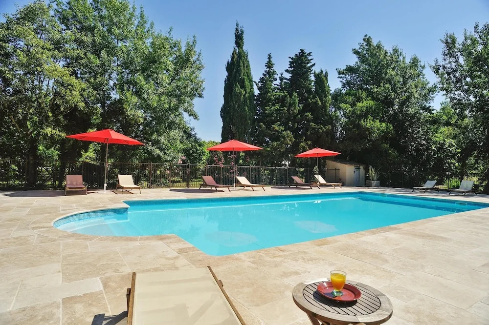 House With 3 Bedrooms in Grans, With Pool Access, Furnished Garden and