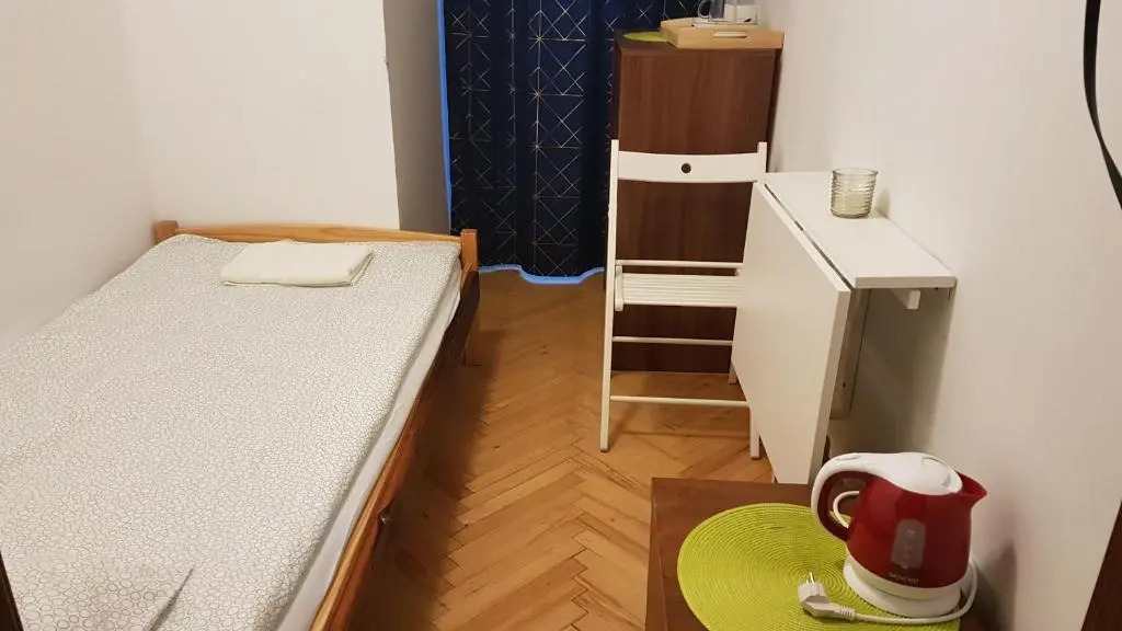 Niebieski Meander Pokoje blisko metra