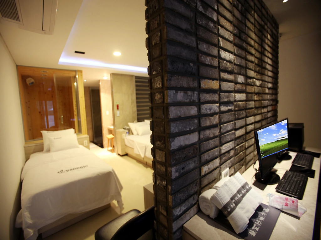 Yeongju Hotel