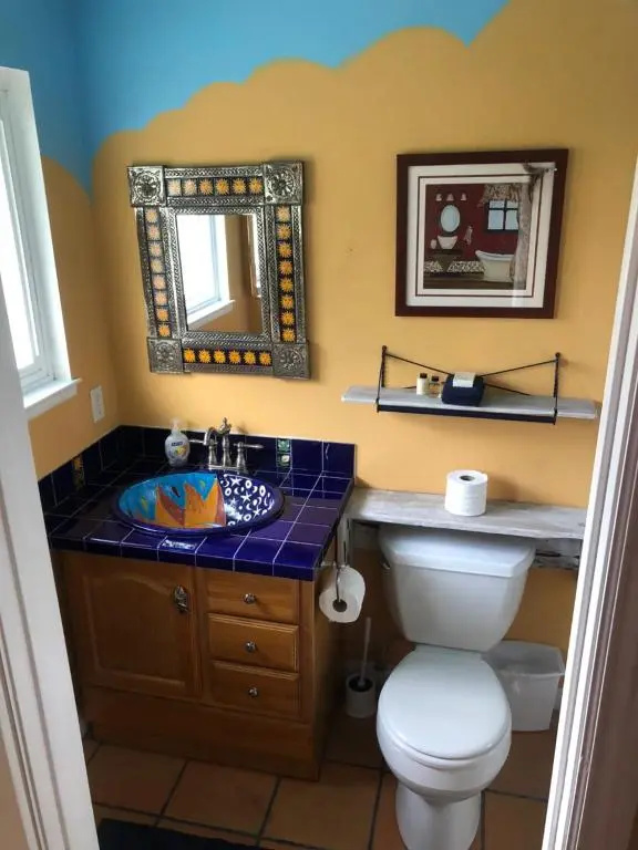 Costa mesa 4 bedroom home with jacuzzi