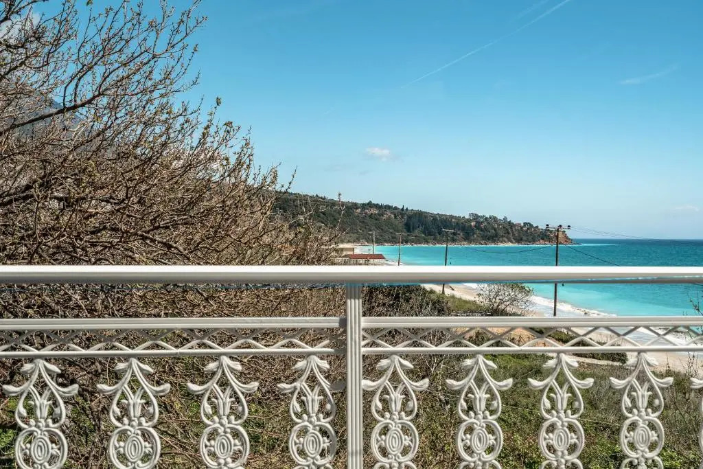Angela partial sea view 5