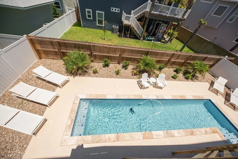 Big Blue - 4 Br Home