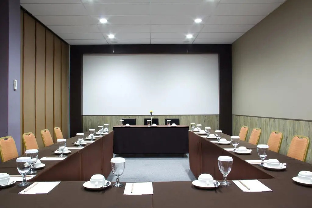 Plan B Hotel
