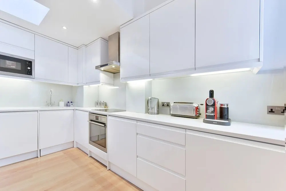 NEW Sleek and Smart 2BD Flat in Fulham/Chelsea