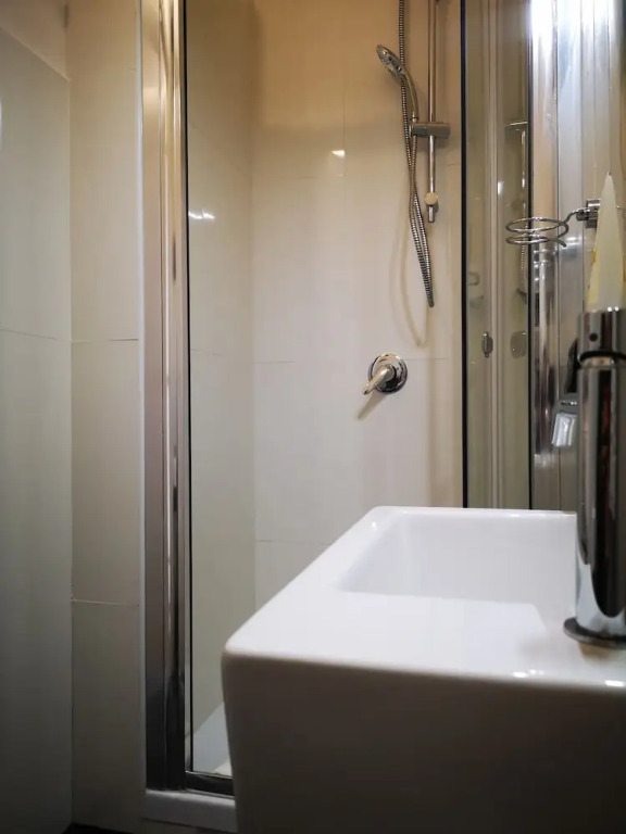Emperooms Guest House