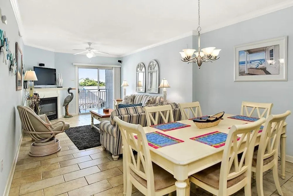 300 17th Street 203 - 3 Br Condo