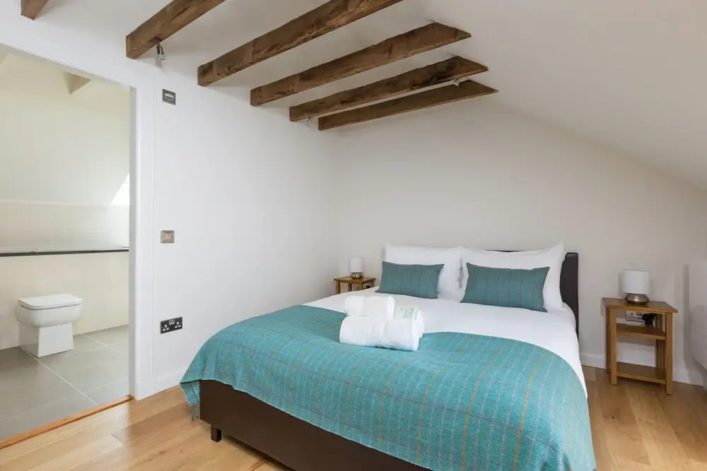 JOIVY Trendy 1-bedroom Main Door House in New Town