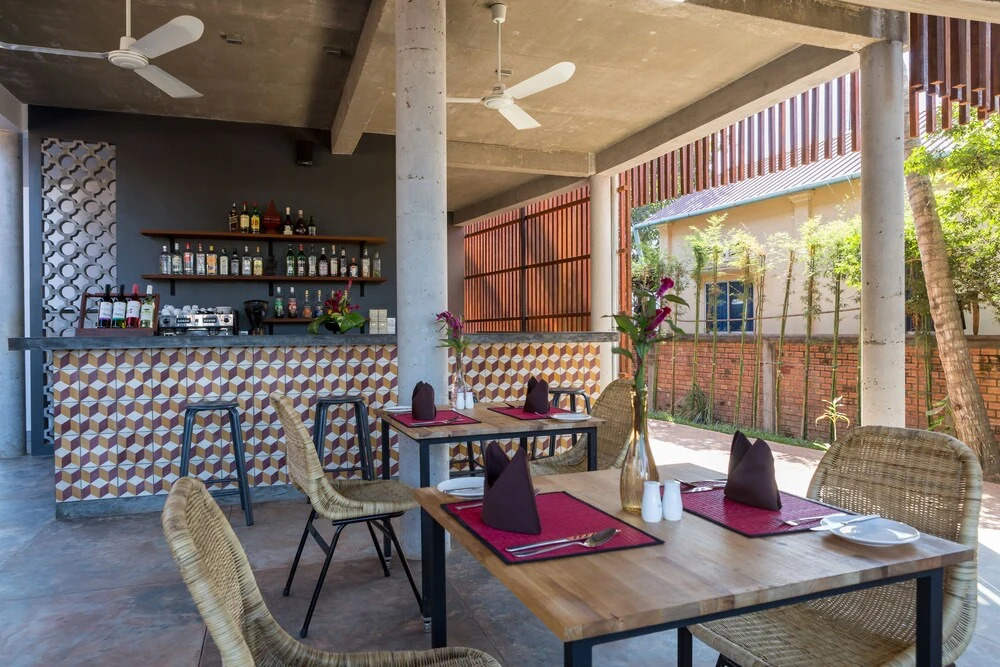 Sala Baï Hotel & Restaurant School
