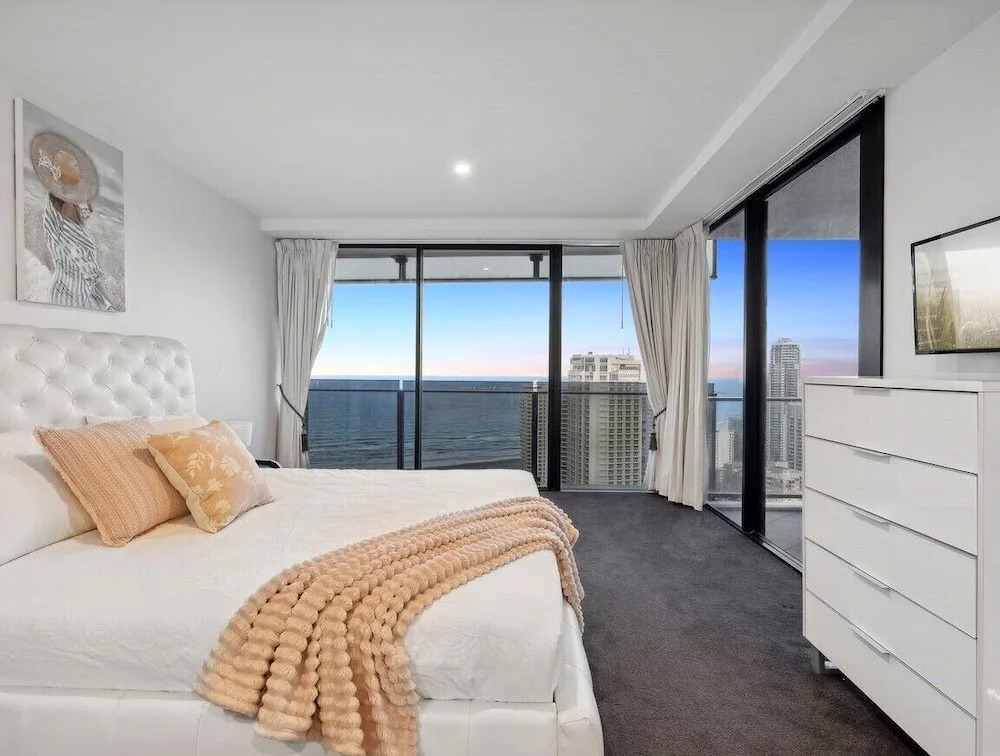 Cavill Avenue Private Apartments