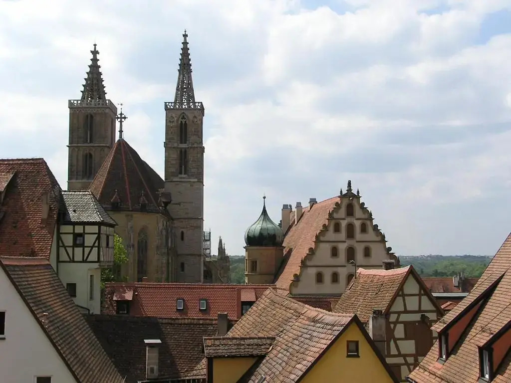 Hotel Tilman Riemenschneider by ANS